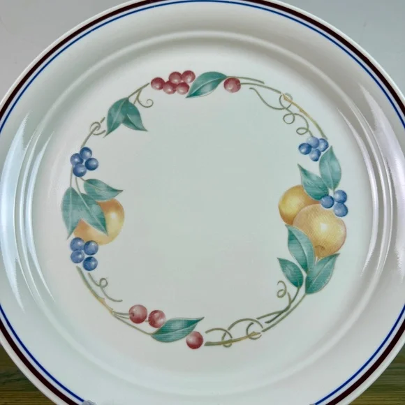Corelle by Corning Dinner Plates – Country Cottage Fruit – Set of 4 - Picture 5 of 16